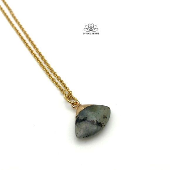 Labradorite Necklace | Gold Plated Stainless Steel - Picture 7 of 11